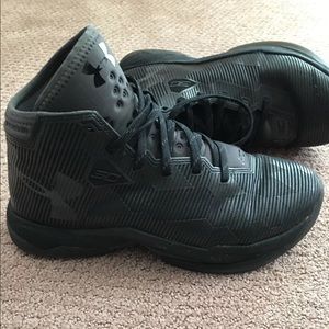 Youth Under Armour Curry 2.5 Basketball Shoes